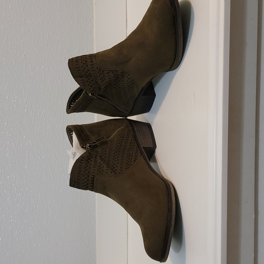 American Rag Abby Booties - Picture 2 of 4